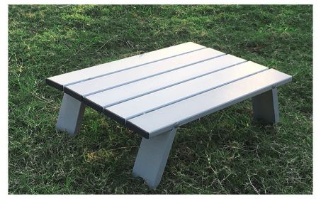 Folding tables and chairs (https: //cdn.shopify.com/s/files/1/0612/6927/8851/files/188420422635.jpg?v=1727720601)